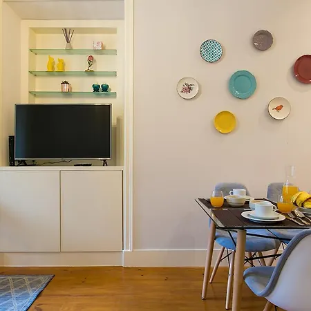 Lovelystay - Cozy 3bdr In Estrela Appartamento *
