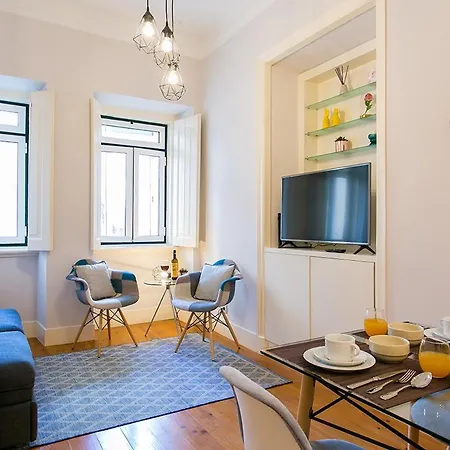 Lovelystay - Cozy 3bdr In Estrela * Lisboa