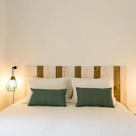 Lovelystay - Cozy 3bdr In Estrela