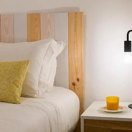 Lovelystay - Cozy 3bdr In Estrela