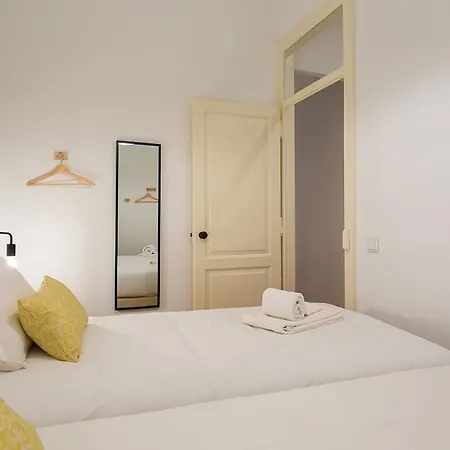 Apartment Lovelystay - Cozy 3bdr In Estrela *