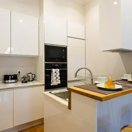 Apartment Lovelystay - Cozy 3bdr In Estrela