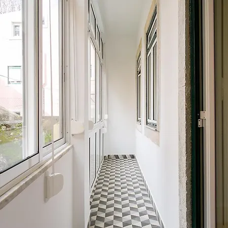 Apartment Lovelystay - Cozy 3bdr In Estrela *