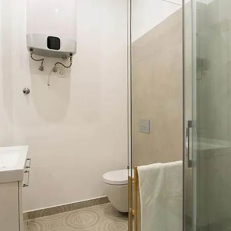 Lovelystay - Cozy 3bdr In Estrela Apartman Lisboa