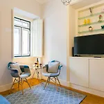 Daire Lovelystay - Cozy 3bdr In Estrela